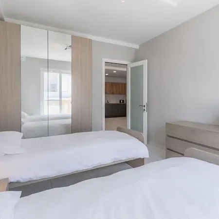 Exquisite Modern Luxury Apt In Central Malta - Walking Distance To The Restaurants & Night Life Is-Swieqi Exterior photo